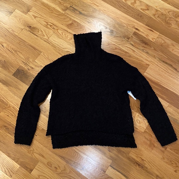 NWOT Bobeau Popcorn Yarn Turtle Neck Sweater Black - Picture 4 of 9